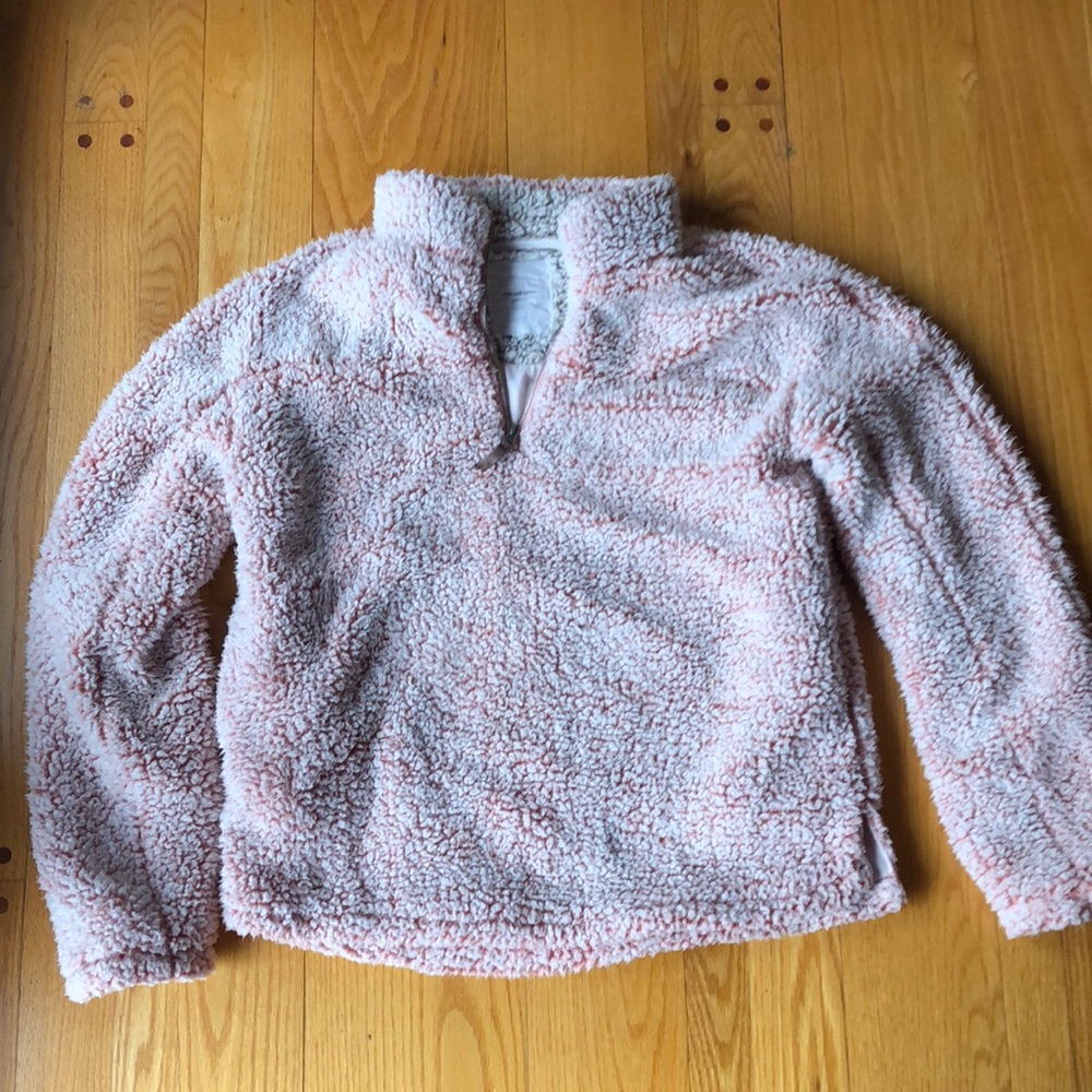 Fuzzy pullover